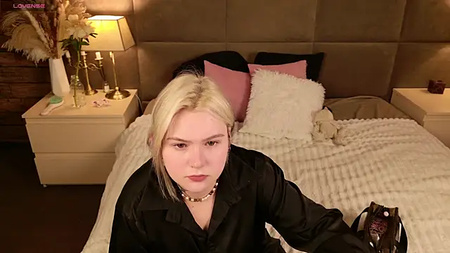 Ivy Marlowe online show from June 13, 2026, 5:16 am