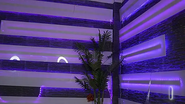 Snapshot of ItsIvyLicious_ chatting on February 21, 2026, 8:54 pm ItsIvyLicious online show from February 21, 2026, 8:54 pm