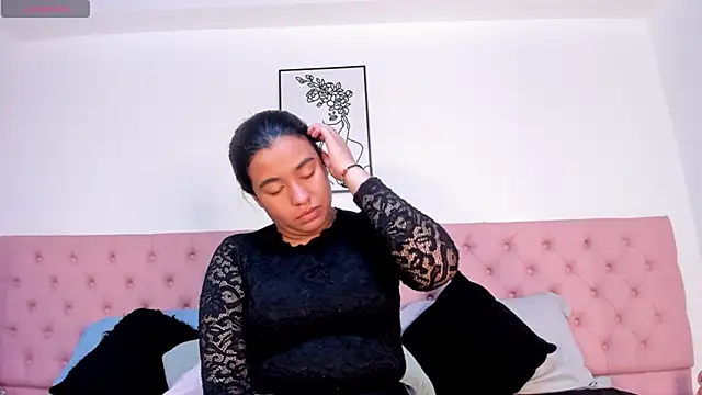 ZeynepYilmaz online show from March 19, 2026, 3:32 am