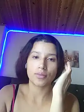 milk chloe  online show from April 17, 2026, 1:36 pm