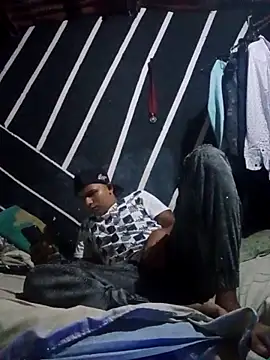 zeus23cm1 online show from February 25, 2026, 5:50 am