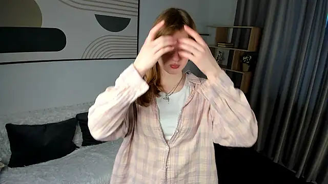 Snapshot of ShantaeClaybourn chatting on March 4, 2026, 2:45 pm ShantaeClaybourn online show from March 4, 2026, 2:45 pm