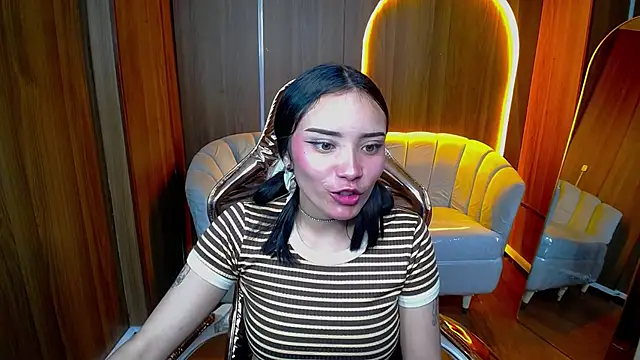 Snapshot of Daphne_nicole_b chatting on February 28, 2026, 12:50 pm Daphne nicole b online show from February 28, 2026, 12:50 pm