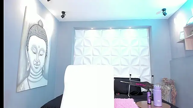 EXTRAHORNYNINA online show from March 3, 2026, 1:50 pm