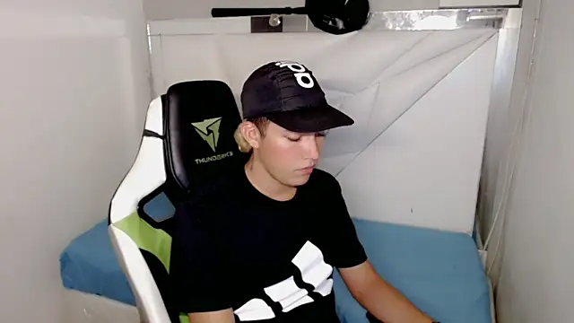 Street poemm  online show from March 5, 2026, 4:19 am