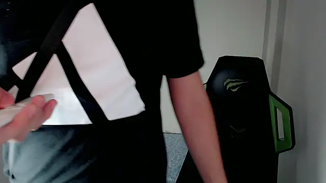 Street poemm  online show from March 15, 2026, 8:37 pm