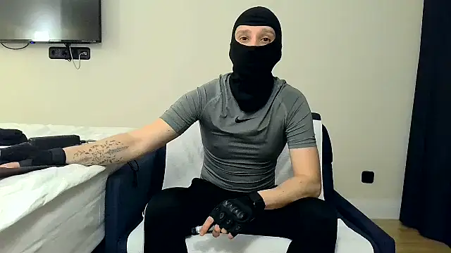 RyanRubber online show from April 12, 2026, 8:03 pm
