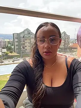 Snapshot of Eyssha chatting on March 3, 2026, 3:18 pm Eyssha online show from March 3, 2026, 3:18 pm