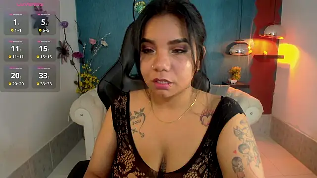 Elizabeth Suan  online show from March 14, 2026, 11:48 am