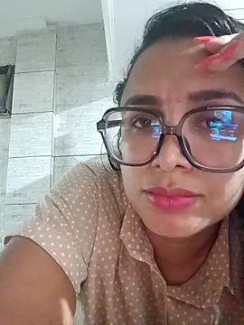 Snapshot of belaleao chatting on March 3, 2026, 9:53 pm belaleao online show from March 3, 2026, 9:53 pm