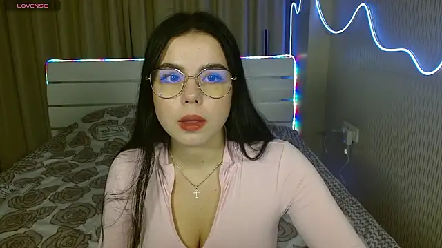 kitttyblush online show from March 1, 2026, 10:34 pm