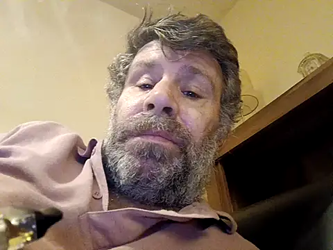 stud2512 online show from February 24, 2026, 8:51 pm