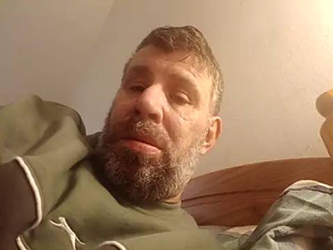 stud2512 online show from March 7, 2026, 1:08 pm