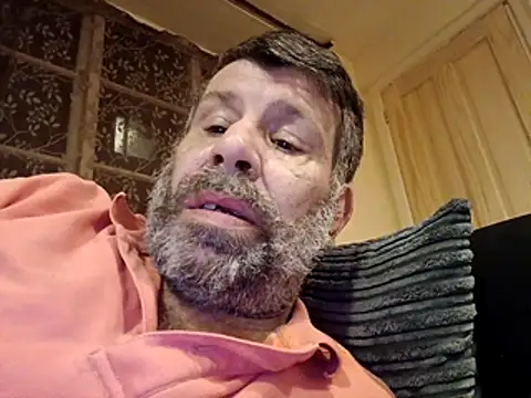 stud2512 online show from April 17, 2026, 9:51 pm