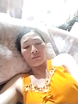 lris-Beauty77 online show from March 12, 2026, 2:56 pm