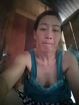 Snapshot of lris-Beauty77 chatting on July 11, 2026, 10:40 am lris-Beauty77 online show from July 11, 2026, 10:40 am