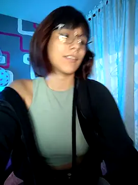 ElowenVirelle online show from February 21, 2026, 5:08 am