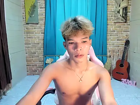 Snapshot of Nick_cummer12 chatting on June 11, 2026, 12:58 pm Nick cummer12 online show from June 11, 2026, 12:58 pm
