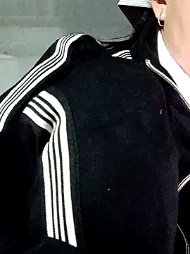 jackkk0011 online show from March 3, 2026, 2:23 pm