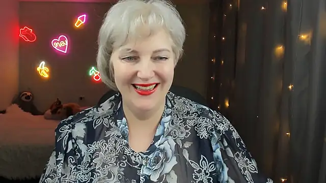 Mary-Leee online show from April 5, 2026, 1:30 pm