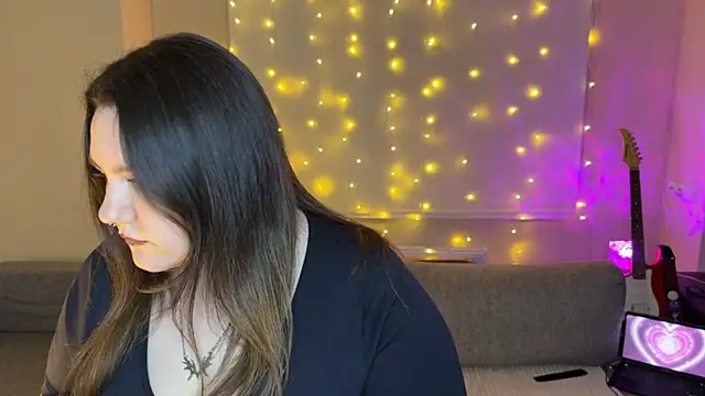 RiotKitten1 online show from March 4, 2026, 1:44 am