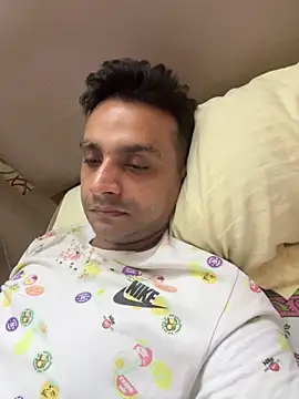 online4u08 online show from April 7, 2026, 5:46 pm