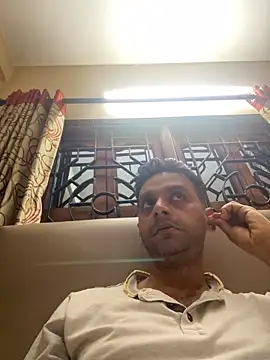 online4u08 online show from April 9, 2026, 8:03 pm