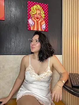 DALIILA  online show from March 2, 2026, 2:13 pm