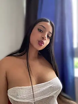 Snapshot of miss__cataleya chatting on July 18, 2026, 10:35 pm miss cataleya online show from July 18, 2026, 10:35 pm