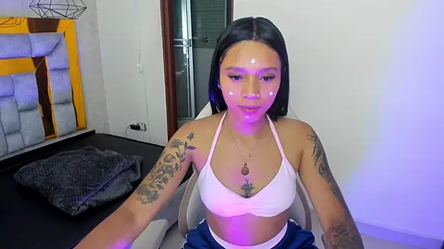 miiaboss  online show from April 11, 2026, 11:14 am