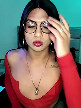 Snapshot of Laura_SofiaG chatting on April 1, 2026, 3:40 am Laura SofiaG online show from April 1, 2026, 3:40 am