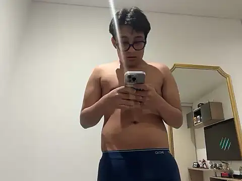 enzo 13 online show from April 19, 2026, 2:33 am