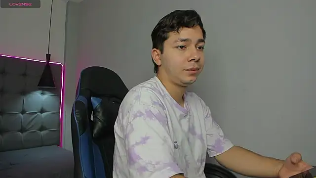 Julian Smith21 online show from March 8, 2026, 4:11 pm