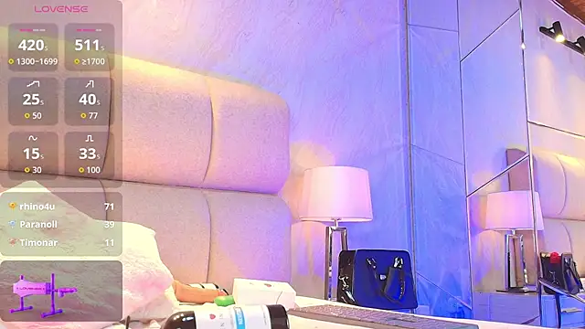 AlaiaMoretti  online show from March 21, 2026, 9:36 am