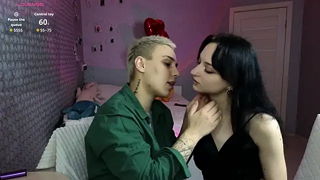 LuxuryLoverss online show from February 24, 2026, 11:08 am