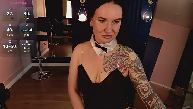 JustGrace online show from April 12, 2026, 5:12 am