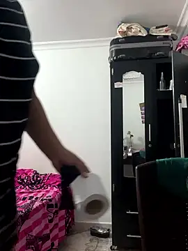 Sexy mia outdoors online show from April 17, 2026, 9:01 am