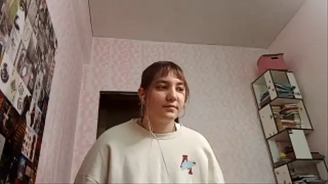 Snapshot of JanineThielman chatting on May 26, 2026, 12:12 pm JanineThielman online show from May 26, 2026, 12:12 pm
