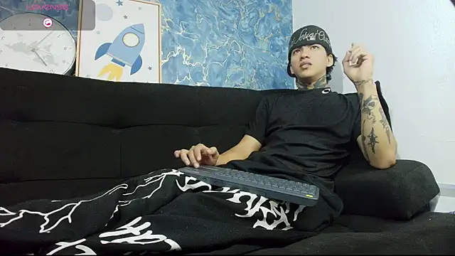 Tessarion Black online show from April 8, 2026, 6:24 am