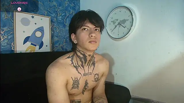 Snapshot of Tessarion_Black chatting on June 27, 2026, 3:44 am Tessarion Black online show from June 27, 2026, 3:44 am