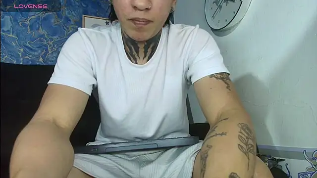 Snapshot of Tessarion_Black chatting on July 17, 2026, 3:46 am Tessarion Black online show from July 17, 2026, 3:46 am
