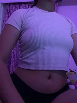 eemilyy22 online show from February 24, 2026, 3:26 am