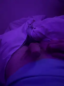 bigcockD2006 online show from March 13, 2026, 12:17 am