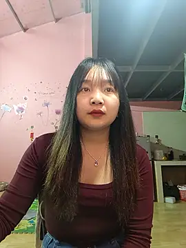 Myna5790 online show from April 19, 2026, 12:22 am