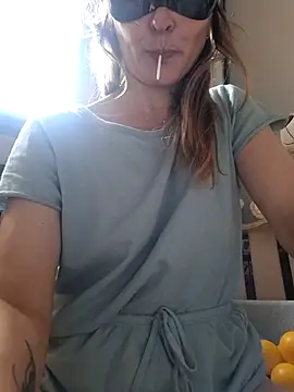 milffa online show from June 15, 2026, 8:49 am