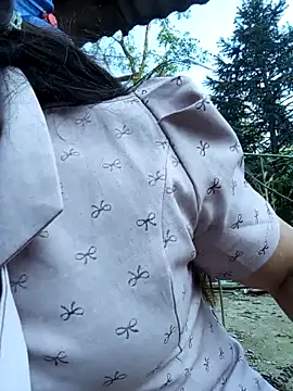 asian-bae online show from April 7, 2026, 1:06 am