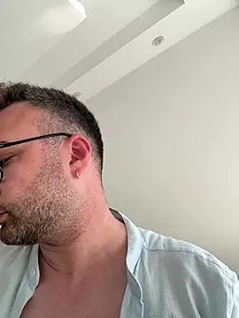 Snapshot of berkay977 chatting on June 6, 2026, 2:55 pm berkay977 online show from June 6, 2026, 2:55 pm