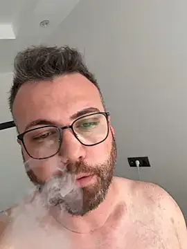 Snapshot of berkay977 chatting on June 27, 2026, 3:28 pm berkay977 online show from June 27, 2026, 3:28 pm