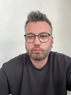 Snapshot of berkay977 chatting on July 5, 2026, 12:45 pm berkay977 online show from July 5, 2026, 12:45 pm