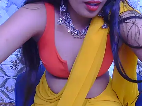 Snapshot of Aayesha-queen chatting on March 5, 2026, 5:14 am Aayesha-queen online show from March 5, 2026, 5:14 am